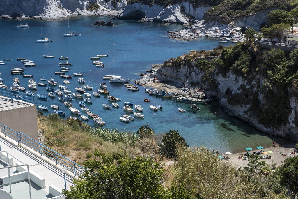 Magi - Appartamenti Maga Circe Ponza Zewnętrze zdjęcie