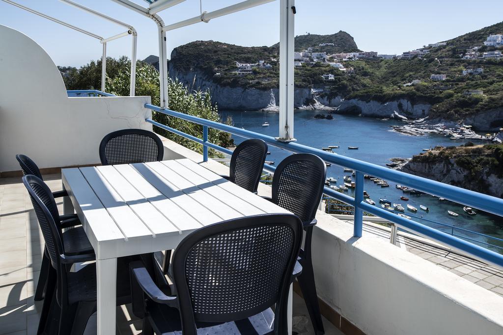 Magi - Appartamenti Maga Circe Ponza Zewnętrze zdjęcie